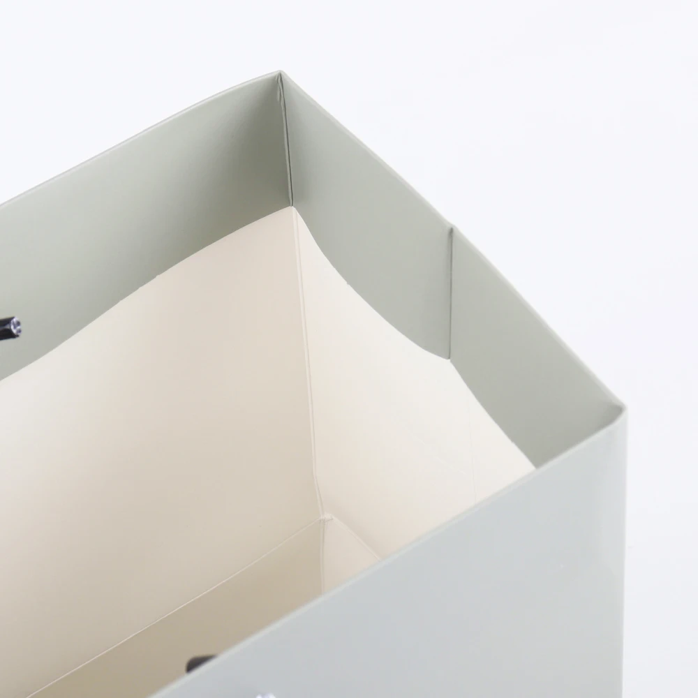 Reusable 100% paper luxury bag grey packaging white kraft paper bag for clothes