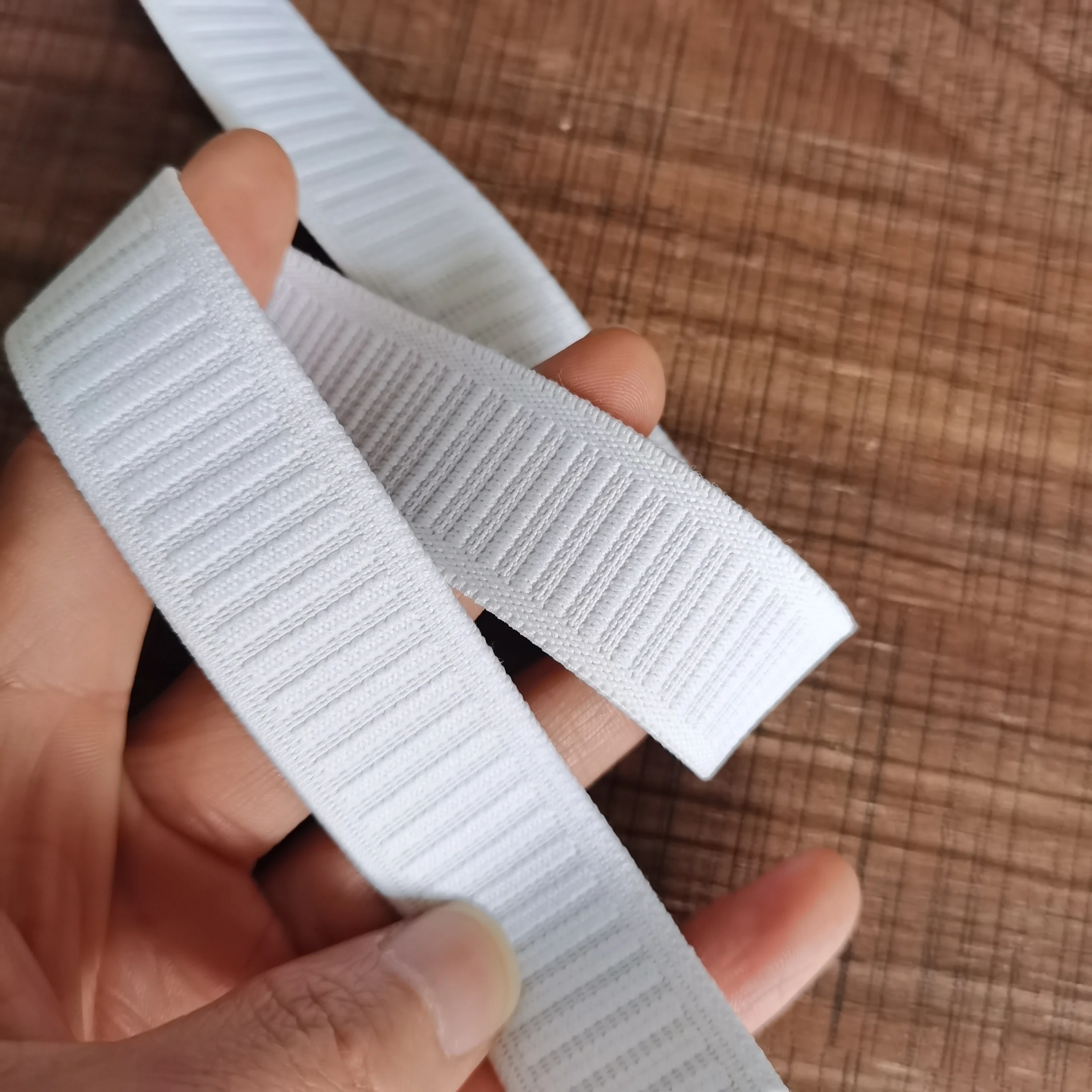 Yiwu завод выпускал, белый один дюйм Non-н-ролл в рубчик с эластичными лентами