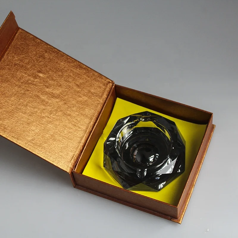 Wholesale Octagonal Cigarette Ashtray Black Crystal Ashtray For Business Gifts