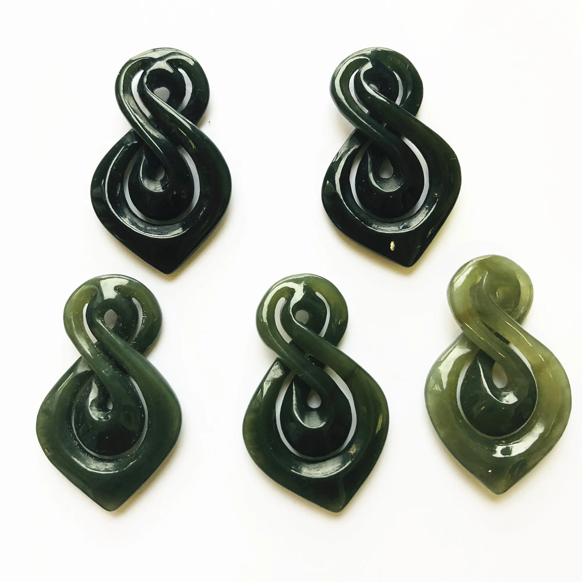 
nephrite jade pendent with dark green color fasion necklace 