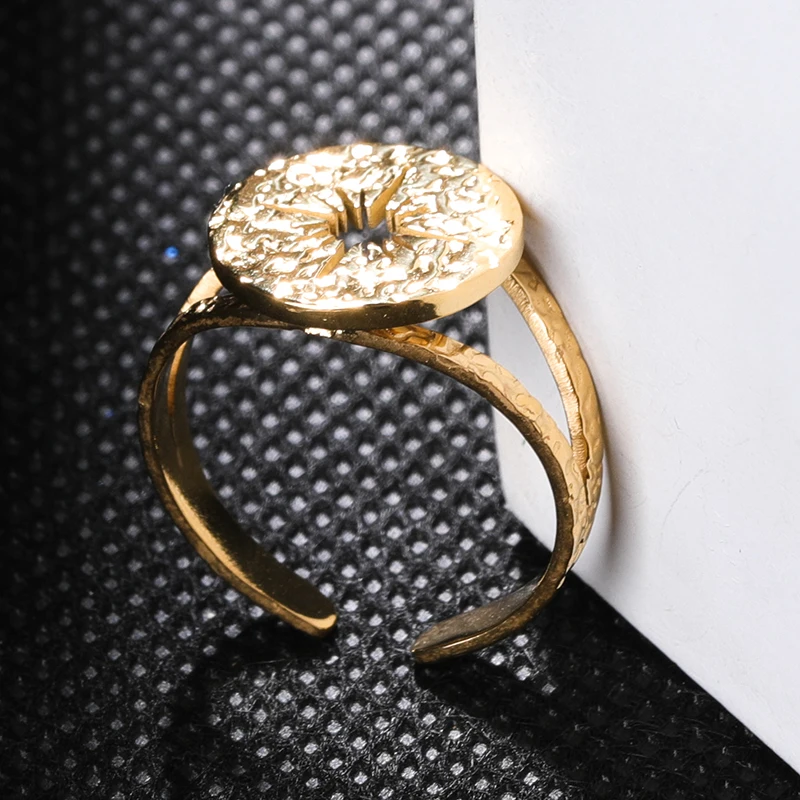  Popular Gold Plated Engraved Logo light Shape Eternity stainless steel signet