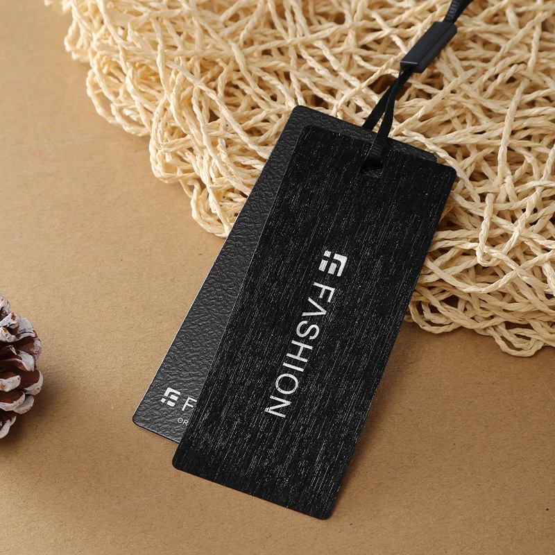 300gsm 400gsm 700gsm Black Coated Paper Garment Hang Tags with Unique Texture