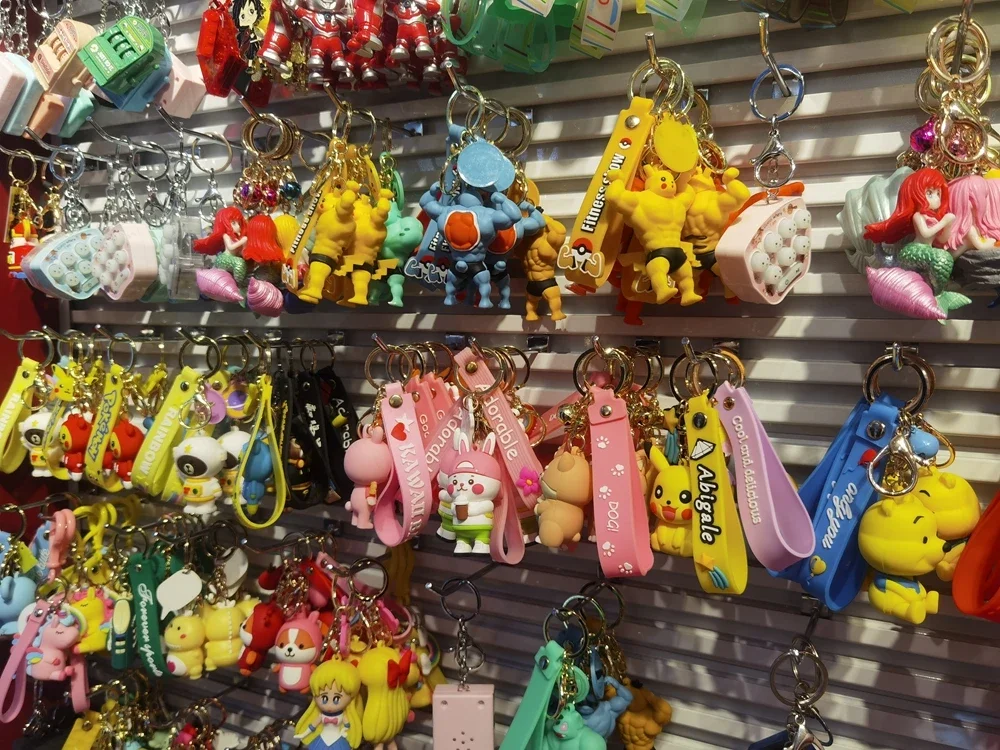 Lilangda 800 Styles Manufacturer Custom Toy Rubber 3D Soft Anime PVC Keychain Cartoon Character Kid Keyring Key Chain Wholesale