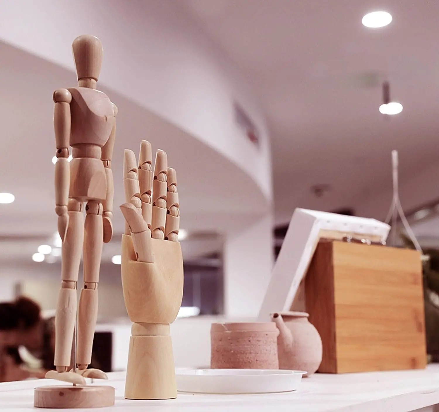 Custom 12' Wooden Artists Manikin Sketching Drawing Articulated Jointed Mannequin Wood Human Figure Model for Home Decoration