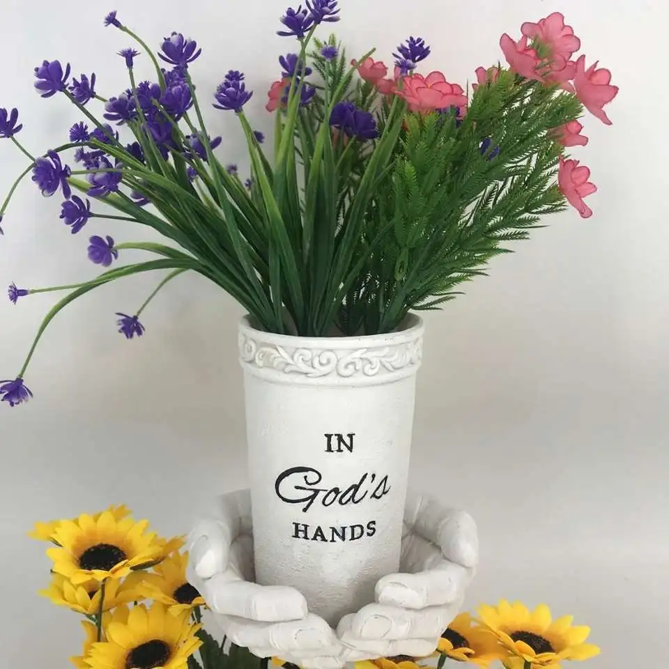 Custom In Loving Memory Spiked Cemetery flower vase with stakes Memorial Resin Grave Flower Vases with Ground Spikes