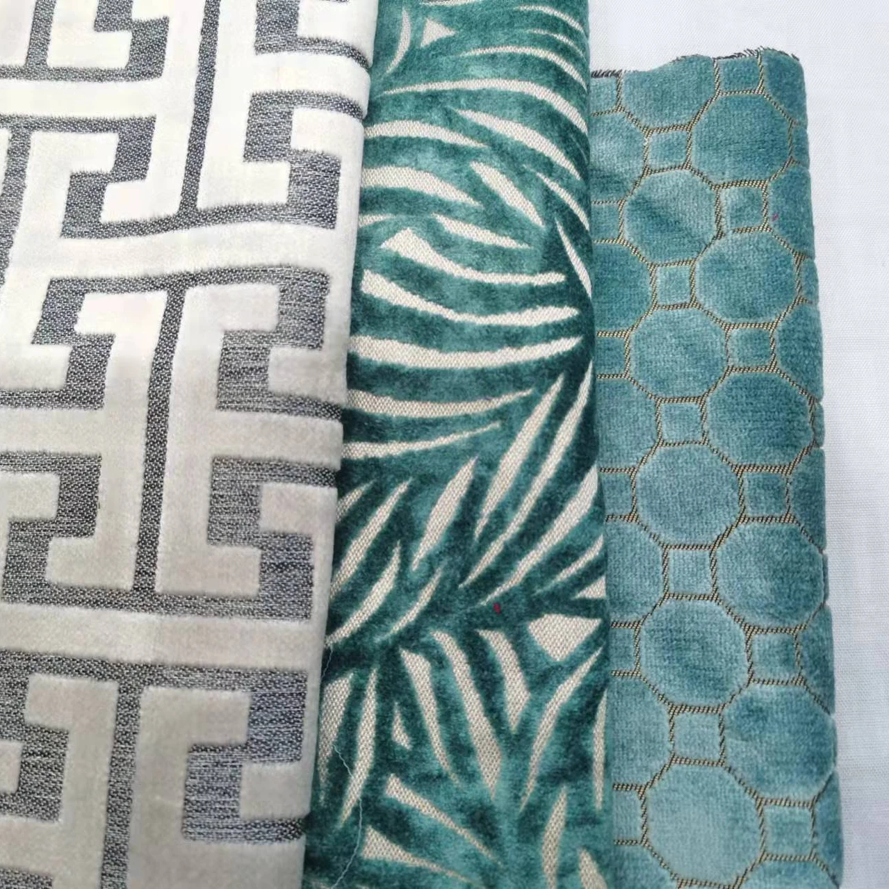 Velvet Fabric Heavy Weight Jacquard for Home Textile 300-500GSM Upholstery Fabric Bonded Fabric 100% Polyester Knitted PE Coated