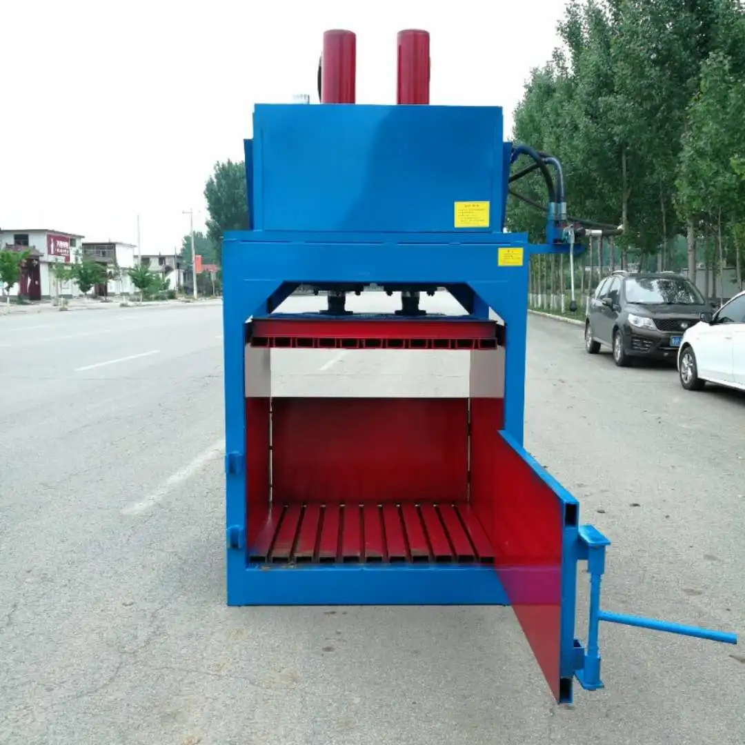 China New Design Hydraulic Vertical Compressing Machine Cotton baling Machine