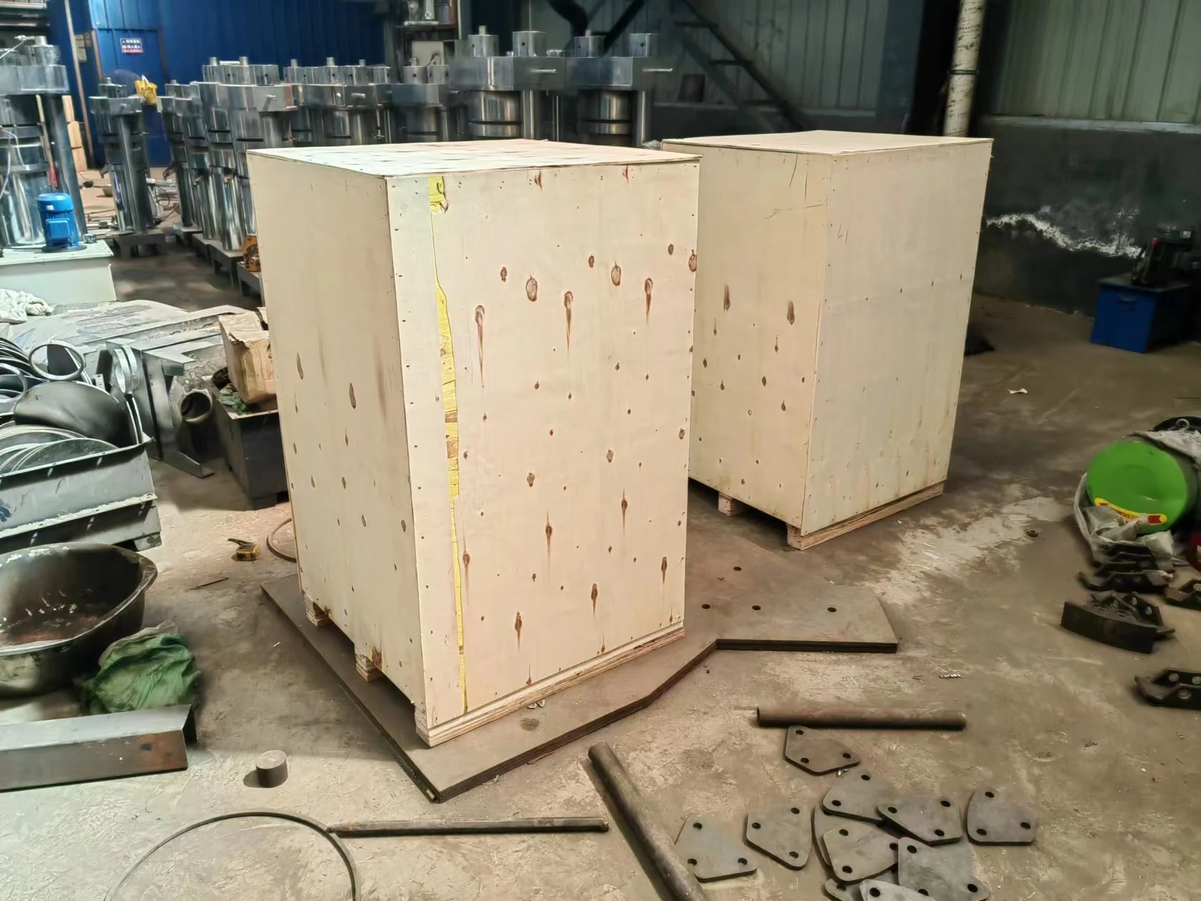 Motor Provided 220V Automatic Commercial Use Oil Press Making Machine Vegetable Seeds Sunflower Oil Extractor Machine for Sale