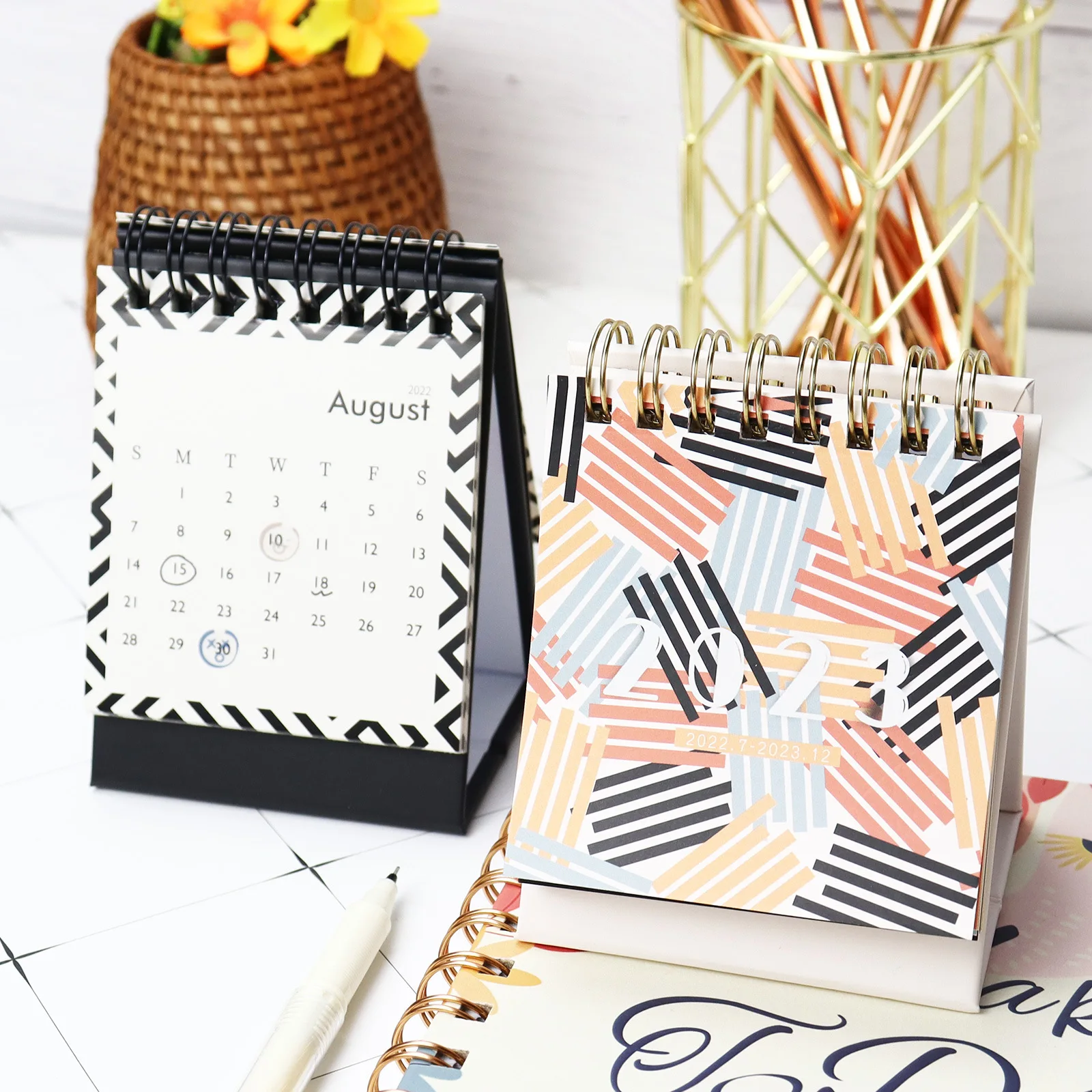 Joytop Wholesale 2023 New Design desk calendar agenda personalizadas planner2023 With sticky notes function