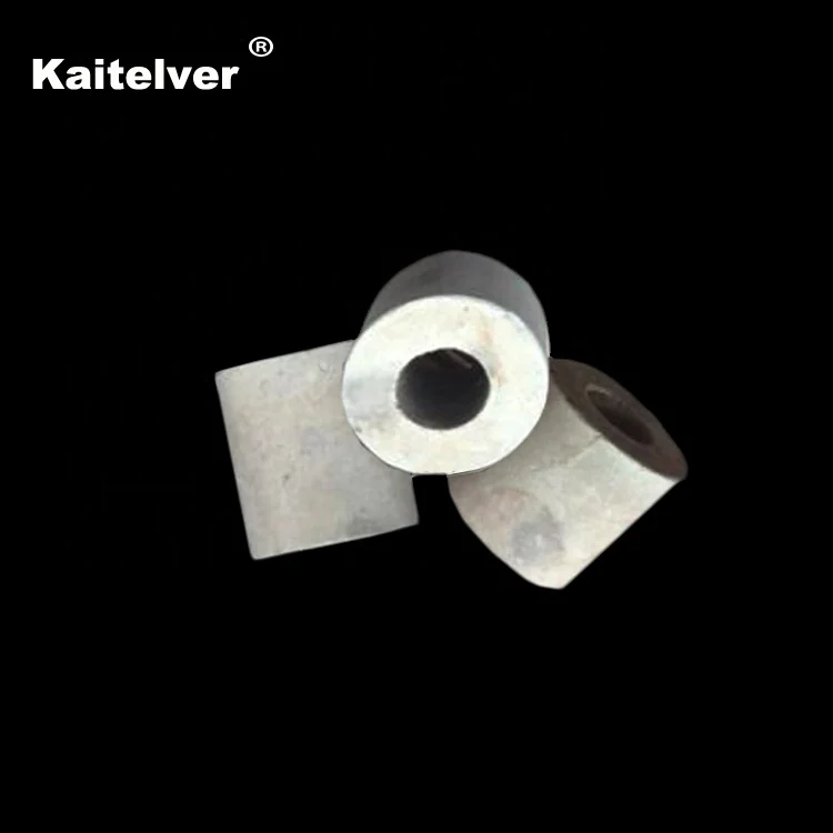 Ammonia synthesis catalyst heat-exchanged reforming catalyst