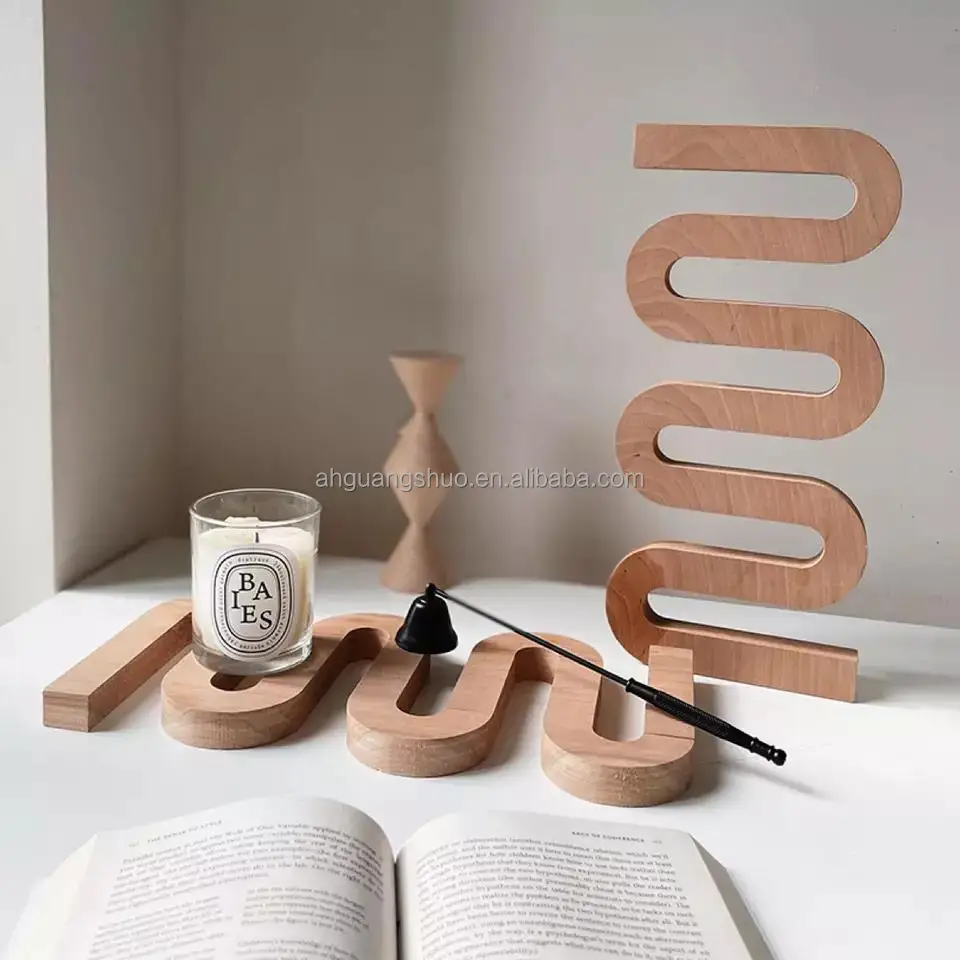 Geometric S-shaped decoration piece beech wood tray Creative solid wood bread board heat insulation pad wood decorative board