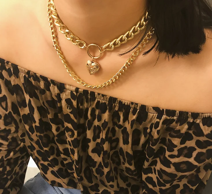 
XG1037 Simple chain pattern can open pendant collar act the role ofexaggerated thick chain heart - shaped multi-layer necklace 
