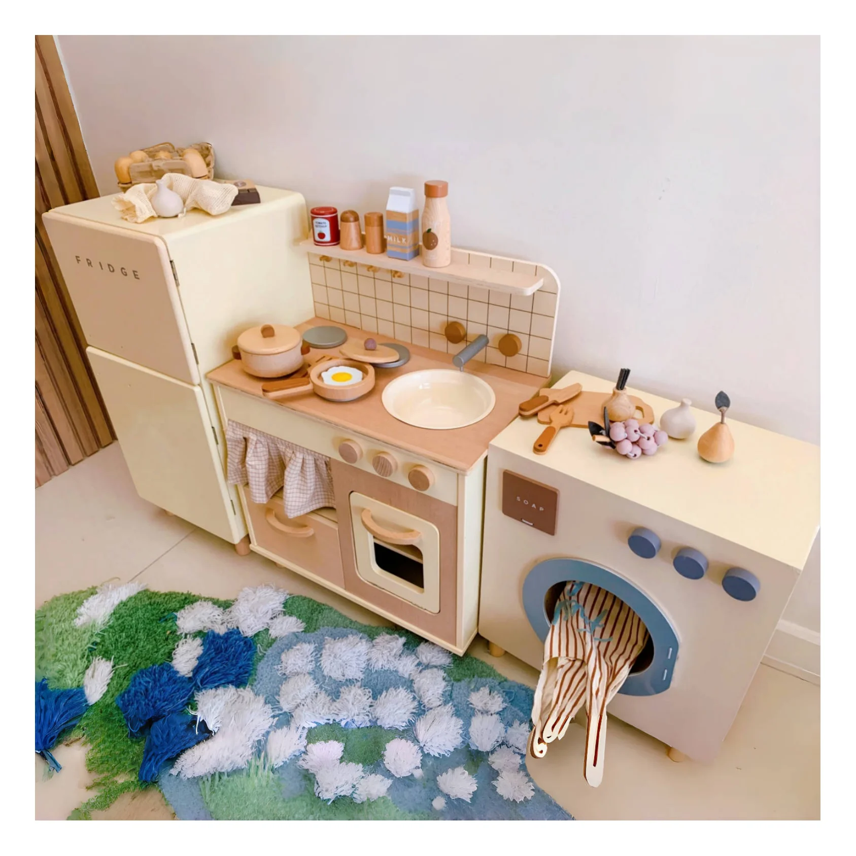 Factory supply eco-friendly wooden mini kitchen toys girl play house kitchen toys
