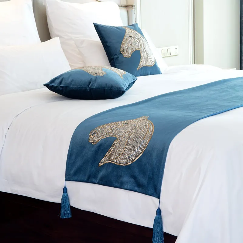 
Promotion velvet fabric with horse hot drilling bed runners and pillow case set for home hotel decoratoin 