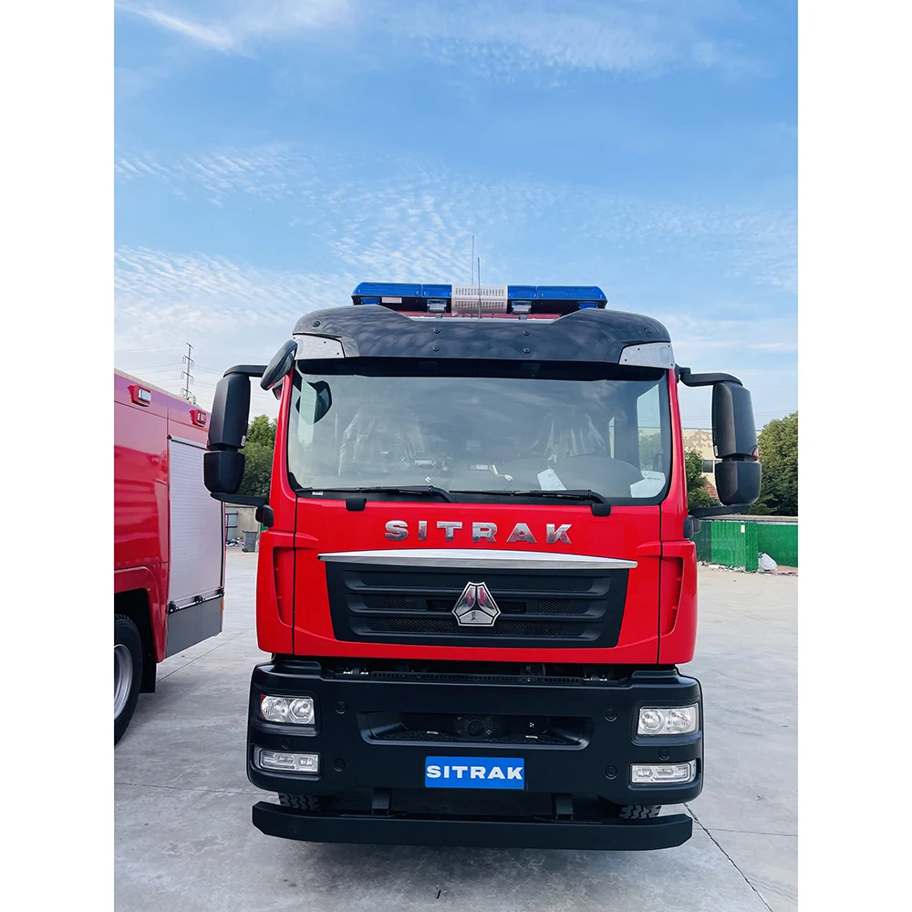 2024 new factory cheap price Sinotruck sitrak man 6000 L water and foam tank pump fire fighting truck with seat for sale