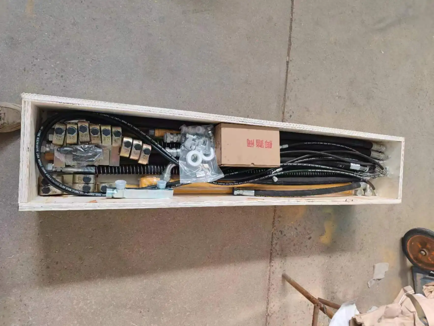 Производитель высококачественный экскаватор гидравлический молотковый выключатель трубопроводная линия для экскаватора Carter 323