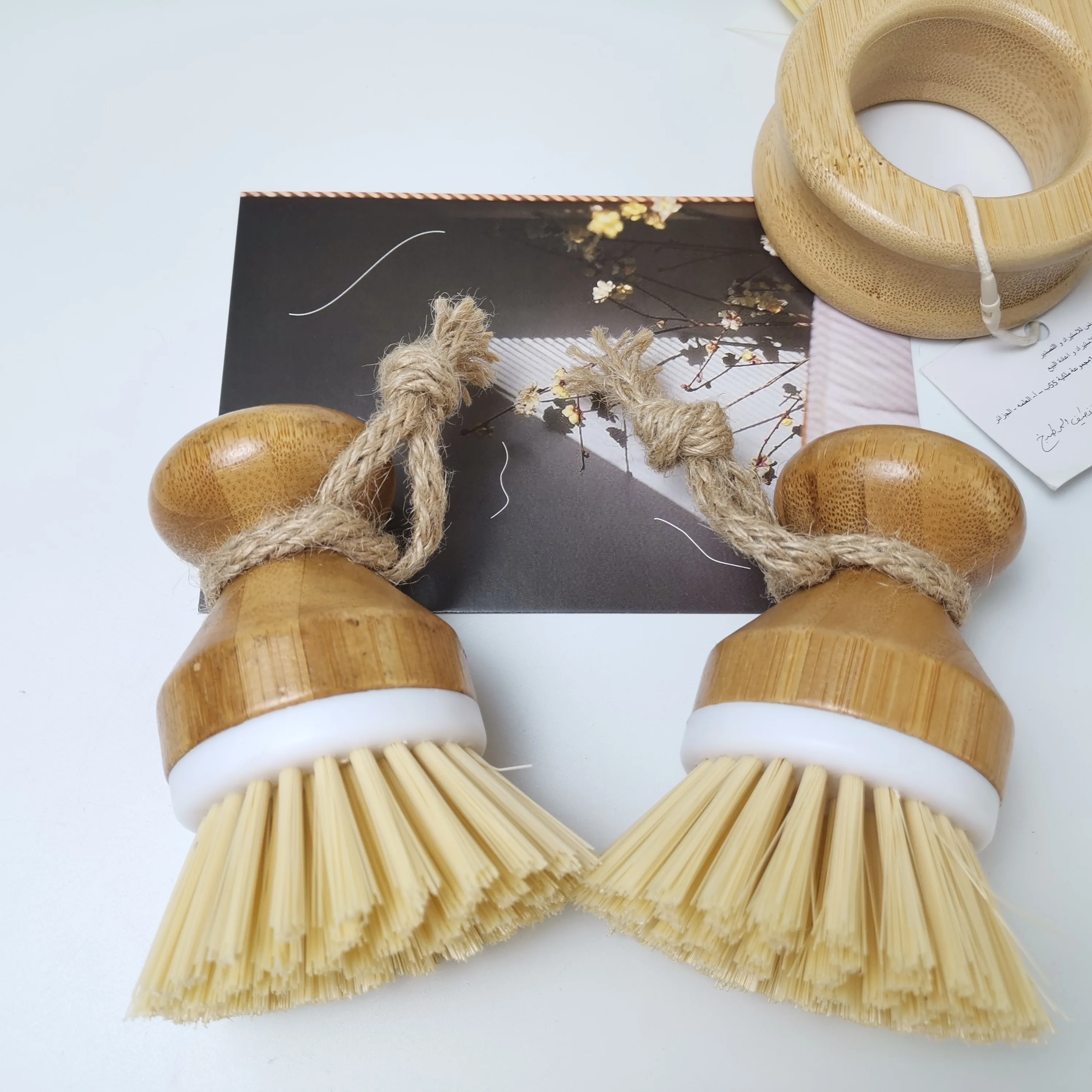 Factory Wholesale Eco-Friendly Bamboo Palm Scrub Brush Set Modern Design for Kitchen Sink Cleaning Dishes Pots Pans-Pack of 2
