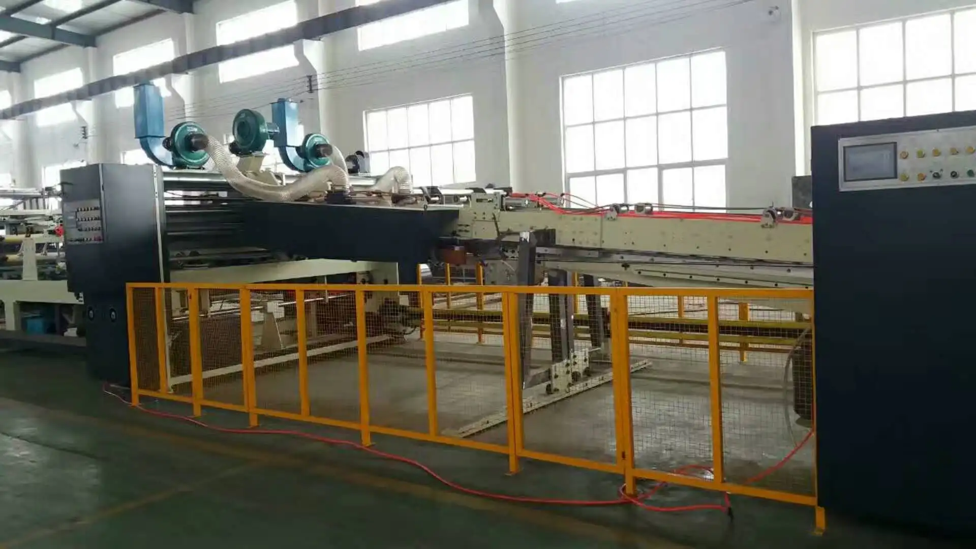 automatic flexo corrugated carton box maker printer slotter die cutter folder gluer bundling  packaging  inline machine