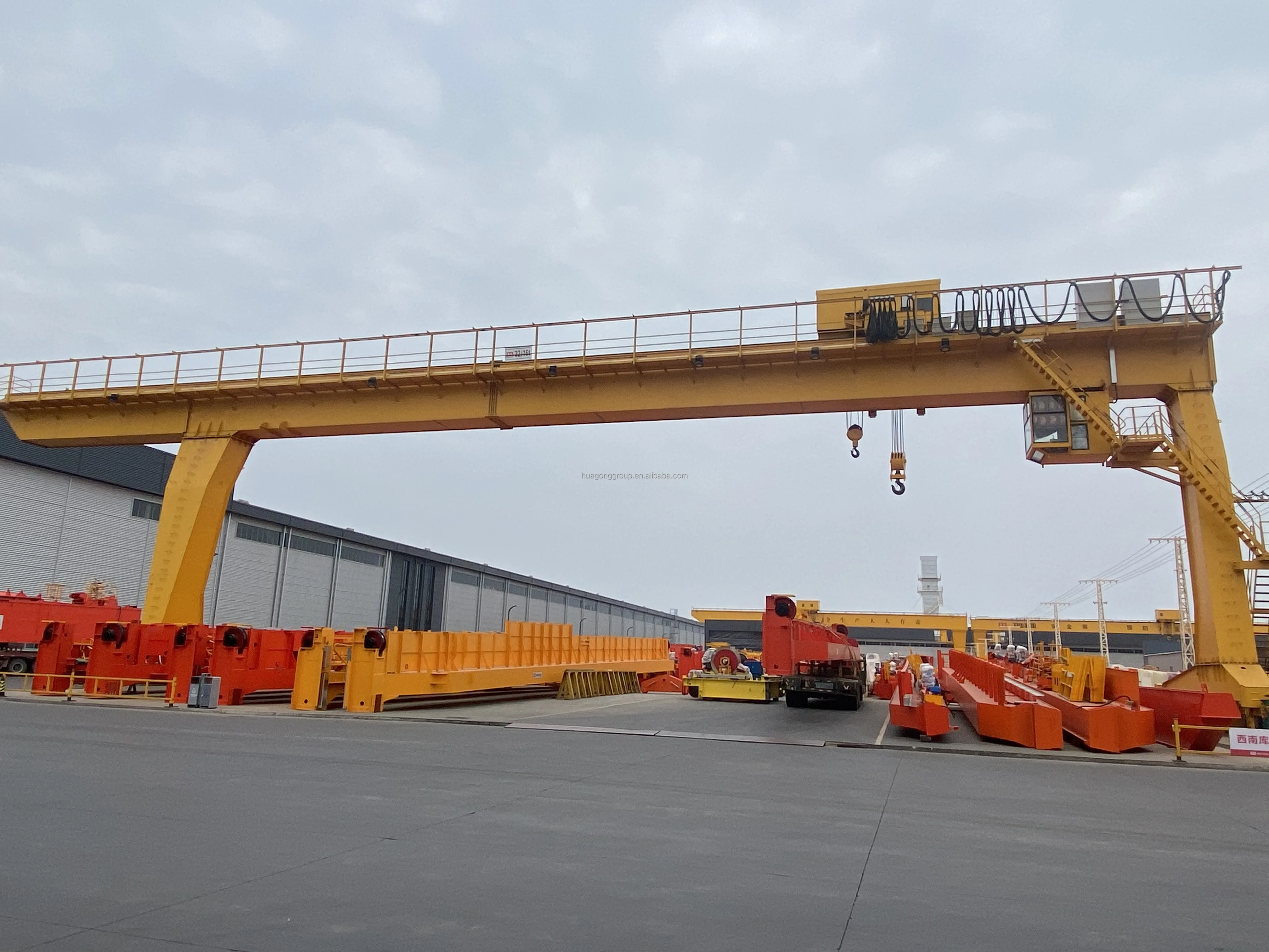 Hot product L type Single gider Overhead Hoist hook grab Gantry Cranes Outdoor Use for industry