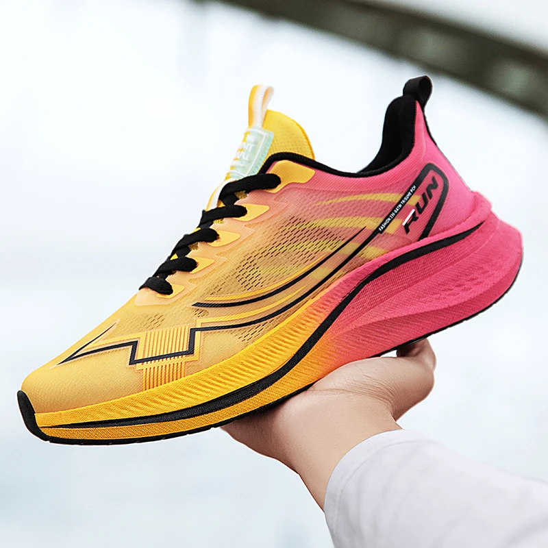 2024 New Brand Logo Customize Men Fashion Casual Sports Sneakers Height Increasing Mesh Breathable Jogging Running Shoes for Man