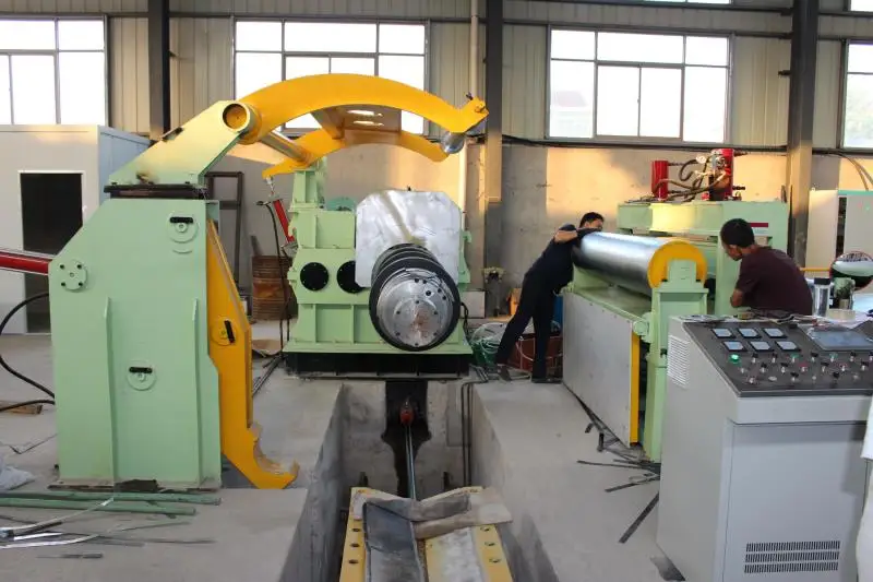 0,4-3х1500мм используется металлическая катушка тонкая сталь разрезая машина используется продольная машина используется сталь разрезая машины