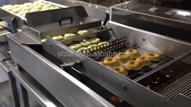 Fresh Donut Frying Machine with Depth/Flip Frying Conveyor Customized Automatic, Make Donuts Efficiently and Quickly