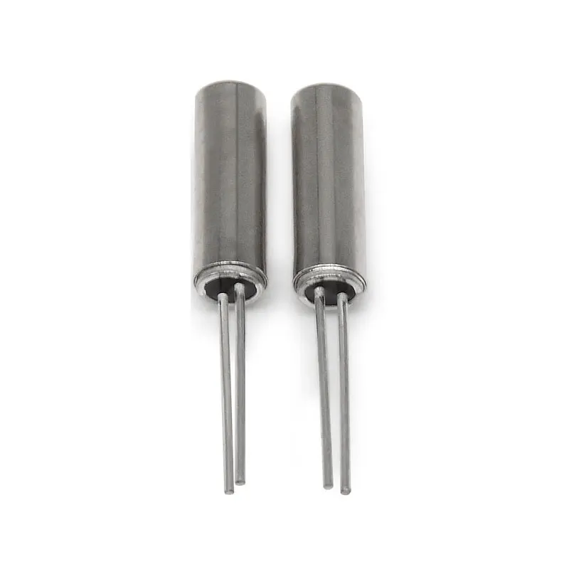 3080 32768KHz 12.5pF 10PPM DIP Cylinder Quartz Crystal Oscillator 32.768KHz