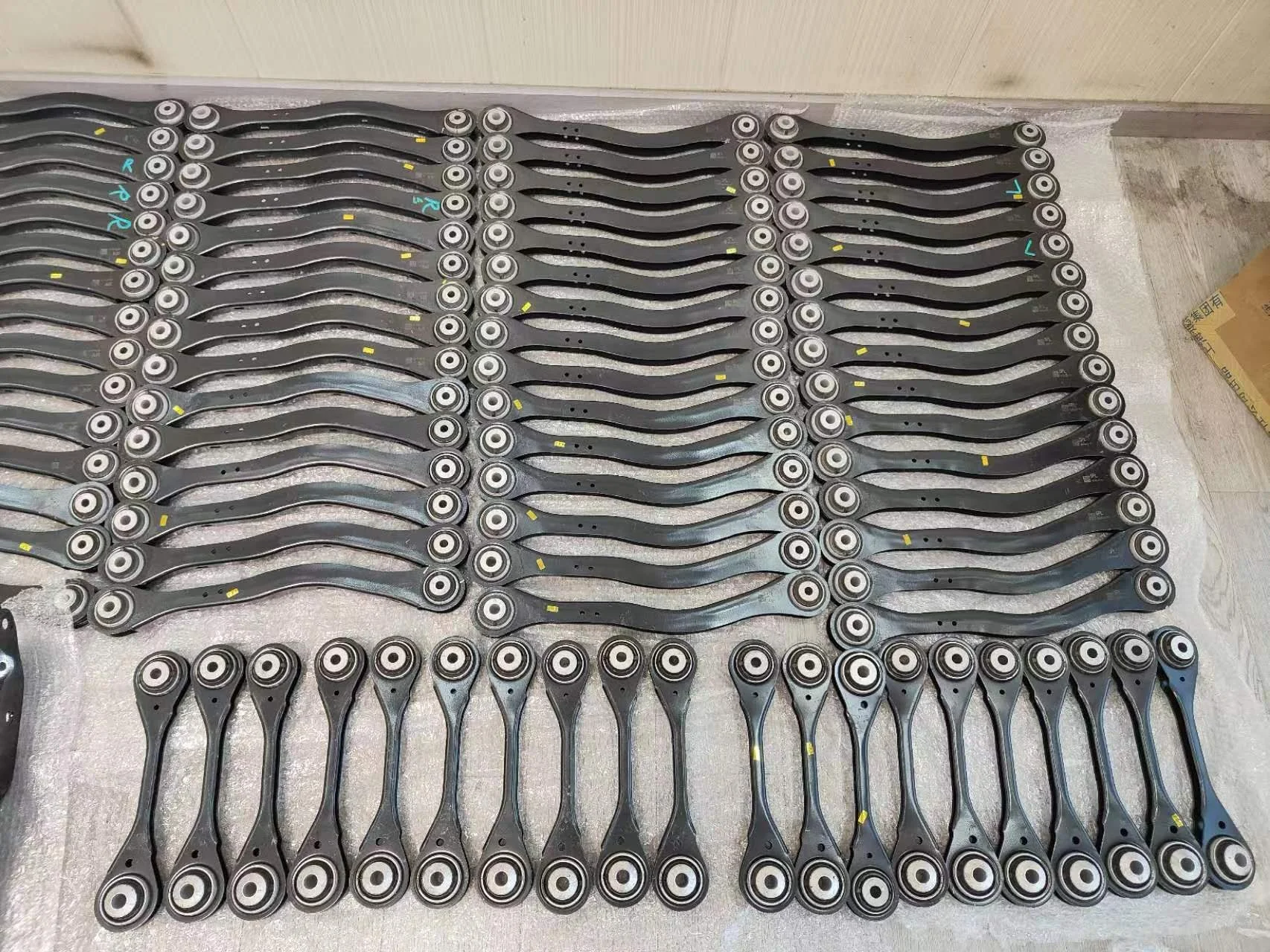 Rear control arm kit Control arms combination For BMW X5 G50 X6 G60 X7 G07 33306878029 33306878030 33306878037 33306878017