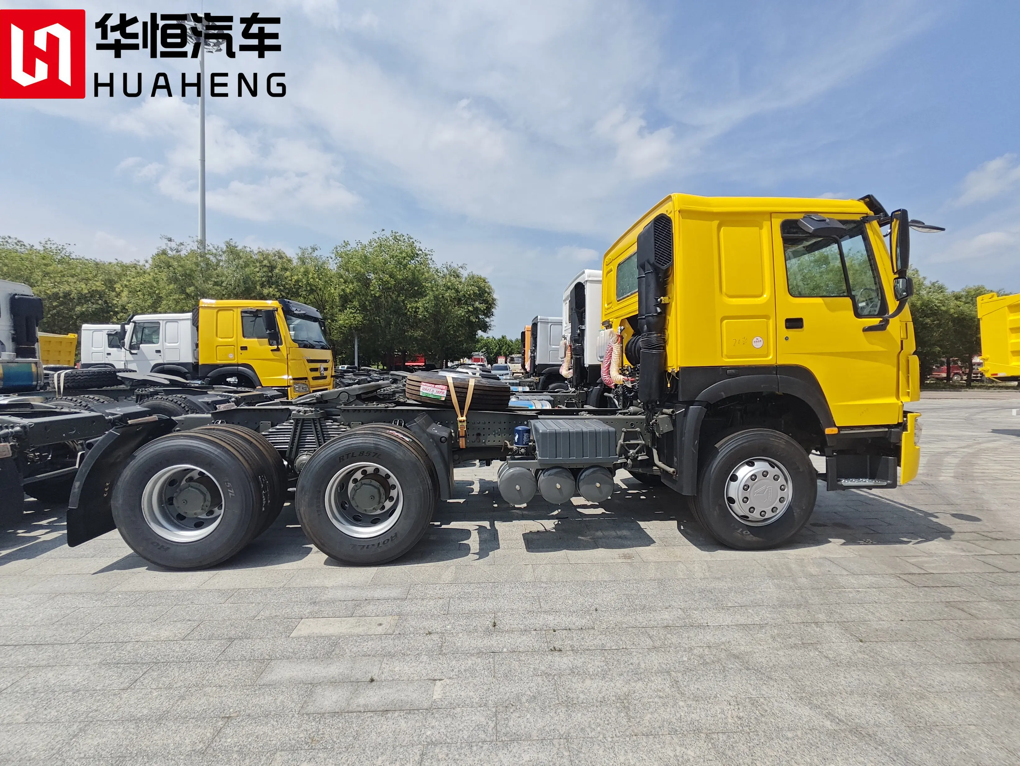 Трактор Sinotruk Howo 6x4 336 л.с. механическая коробка передач 10-колесный дизельный топливный грузовик двигатель Weichai левое шасси