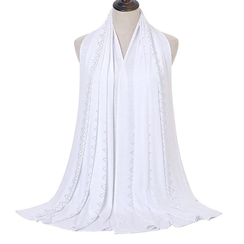 2021 Malabis Hijab Summer Aplique Hijab Viscose Fabric Poncho Scarf Solid Color White Scarf For Women
