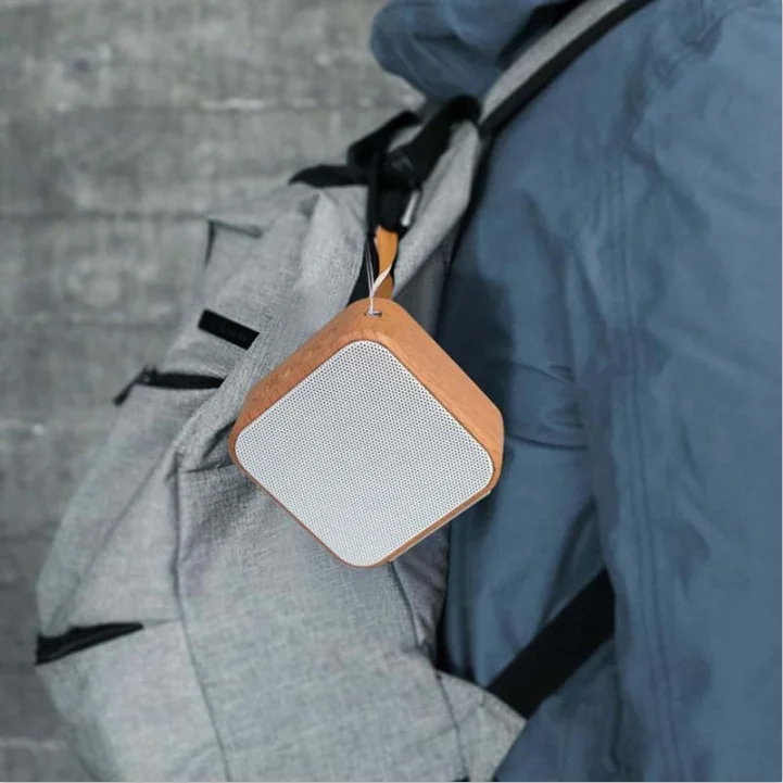 
Travel Support AUX TF Card A70 Wireless Wooden Speaker Payment Bluetooth Speaker 