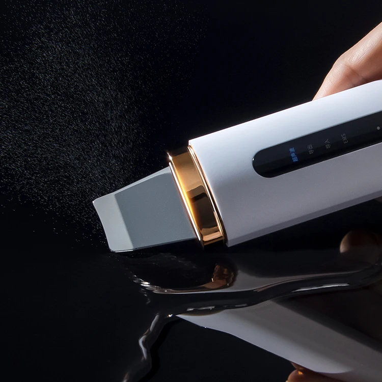 Professional Electric Wireless Portable Ultrasonic Face Skin Scrubber Moisture Deep Cleaning Machine