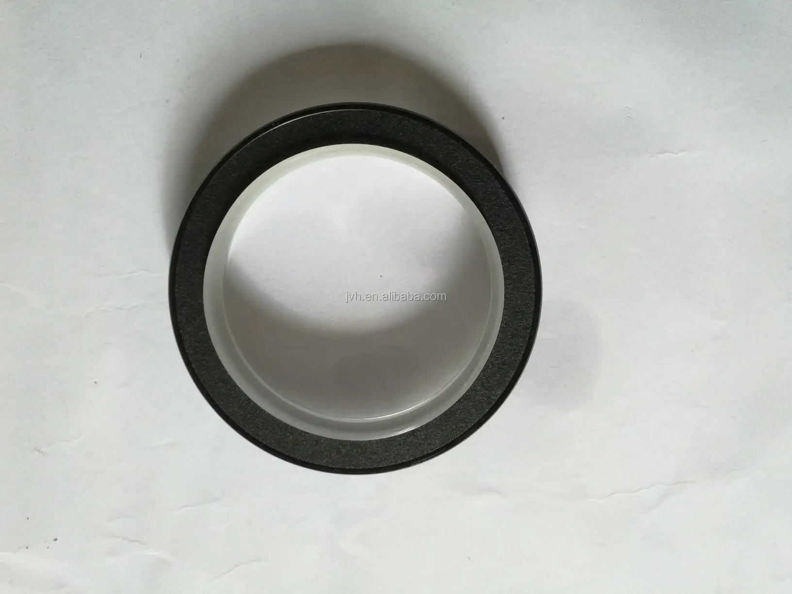 Diesel Engine Truck Parts 6CT 6L QSL Crankshaft Front Oil Seal 3968562 for Cummins