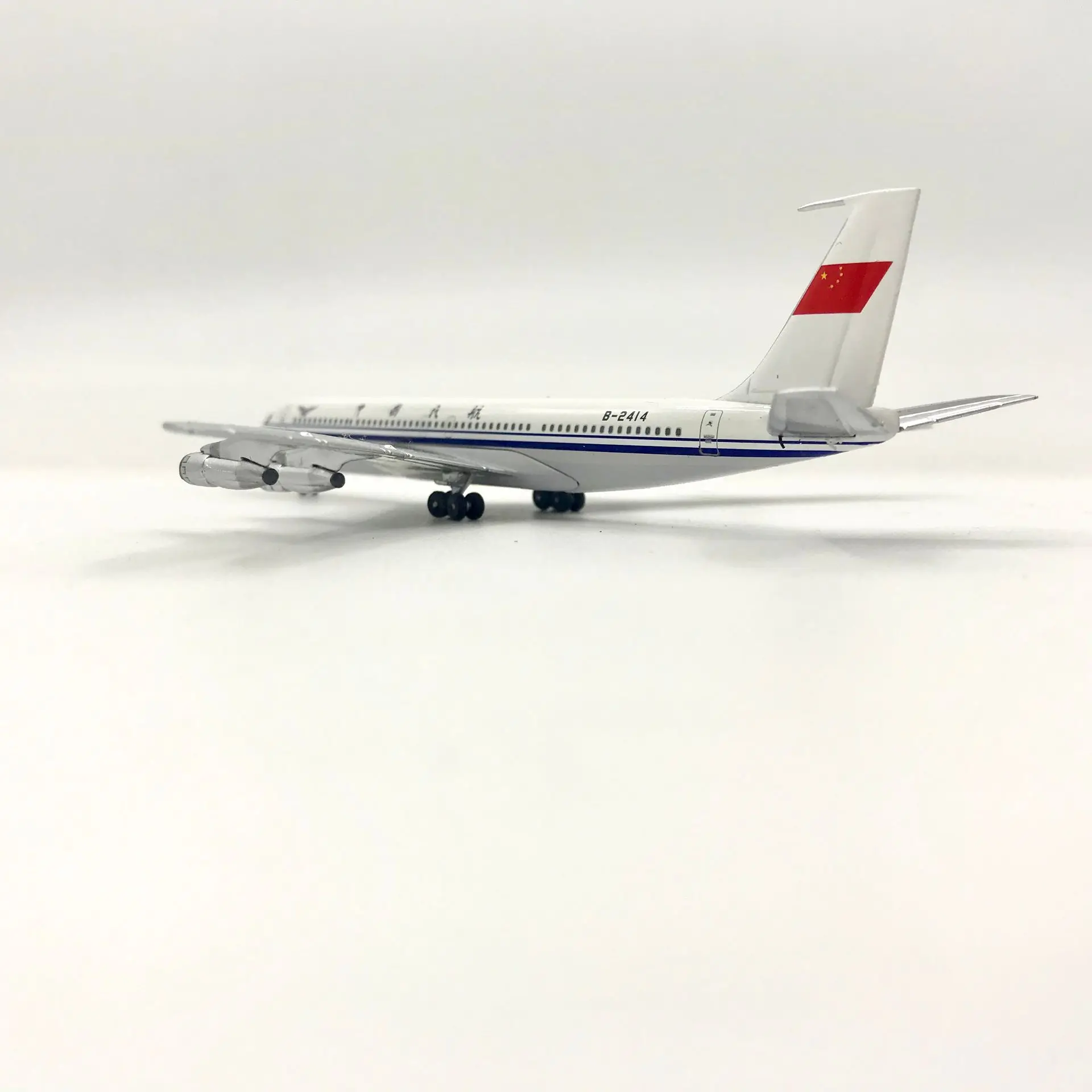  1:400 Боинг 707-3J6C B-2414 CAAC-управление гражданской авиацией Китая