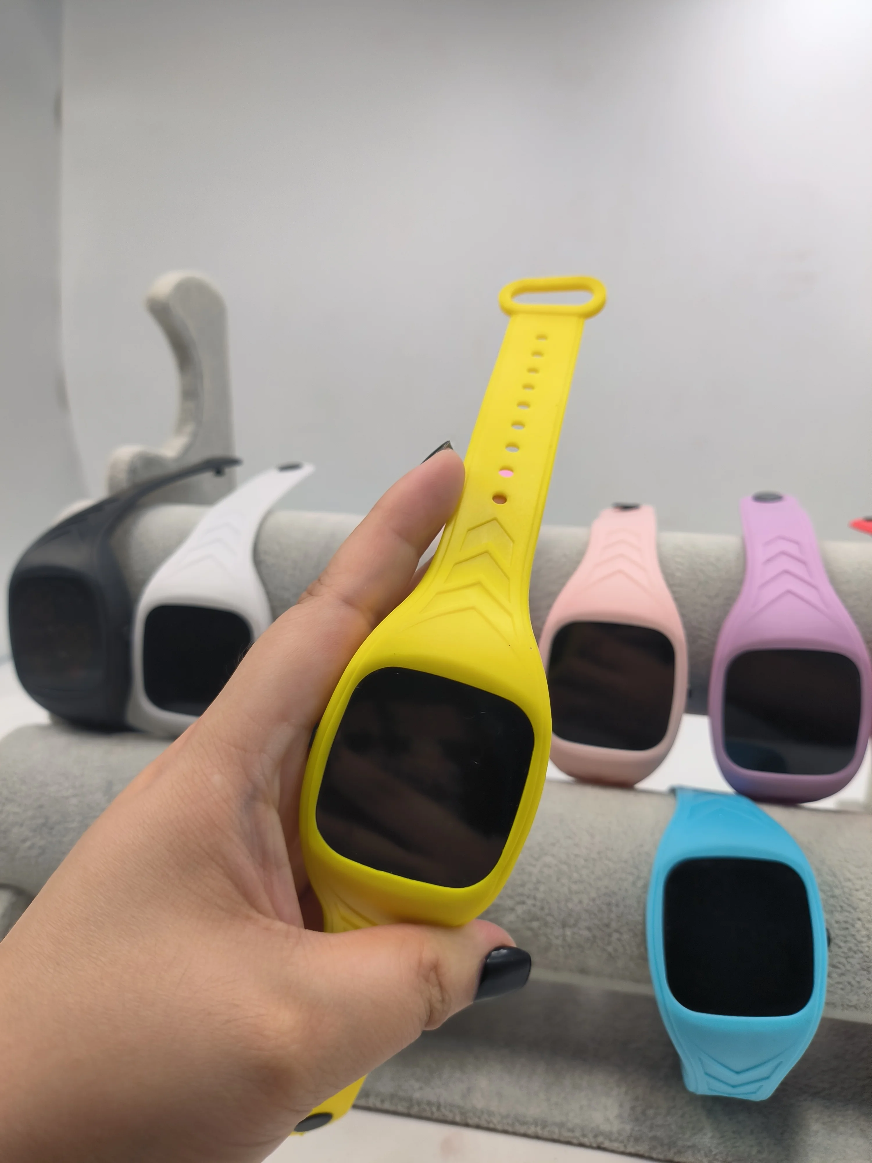 New produce Student electronic watch  Smart watch wristbands fitness sport smart bracelet For Kids Digital Watches