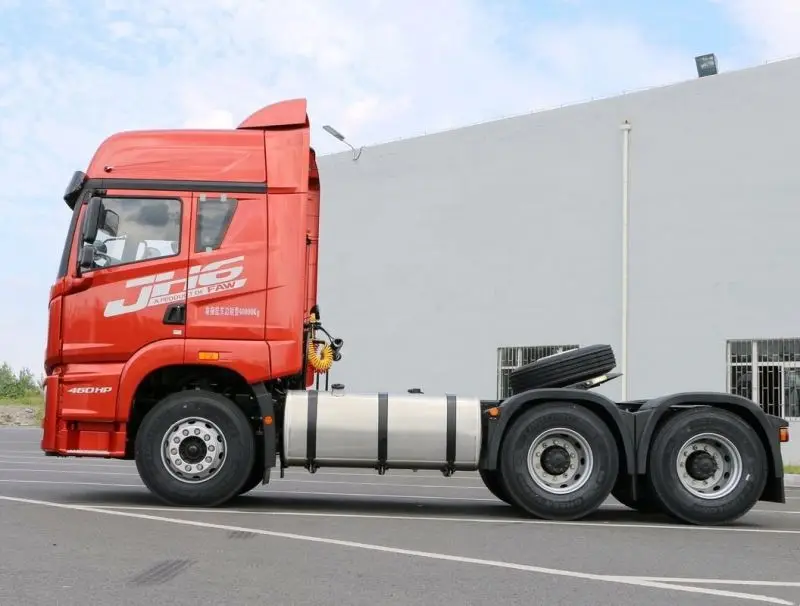 LHD FAW JH6 Left Hand Drive 460 Horse Power 100 Tons 6x4 New Condition Diesel Fuel Tractor Trucks Head