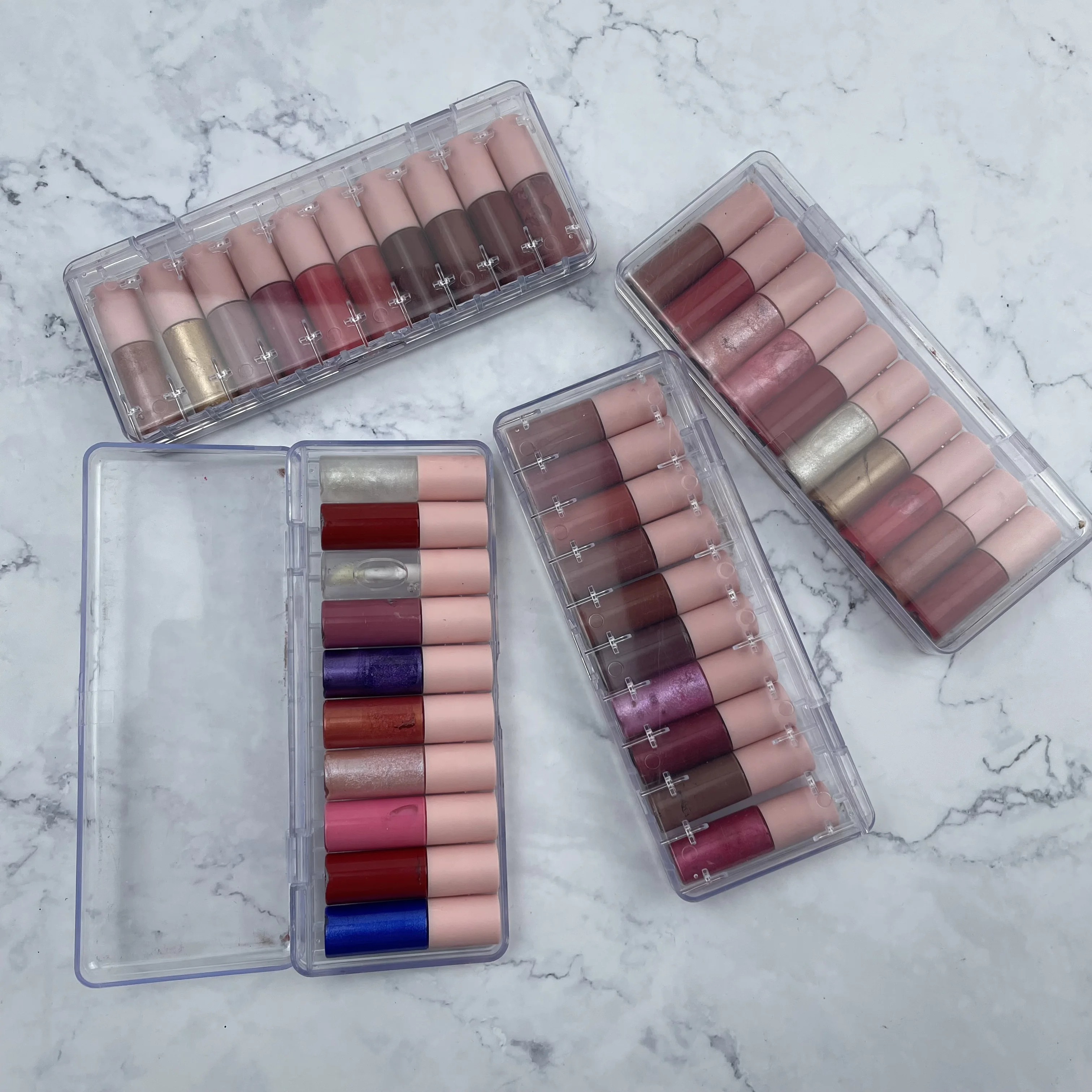 10pcs Luxury Suitcase Box Set 3ml Mini Lip Gloss Set Long Wearing High Shine Lip Gloss Kit Waterproof Nude Matte Lipstick Set