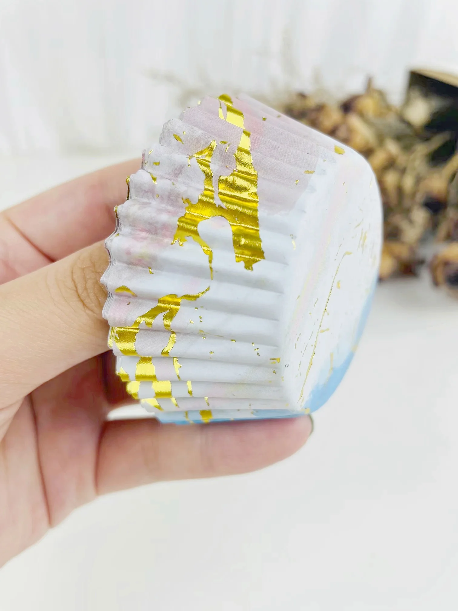 Wholesale baking paper cases cupcake liners