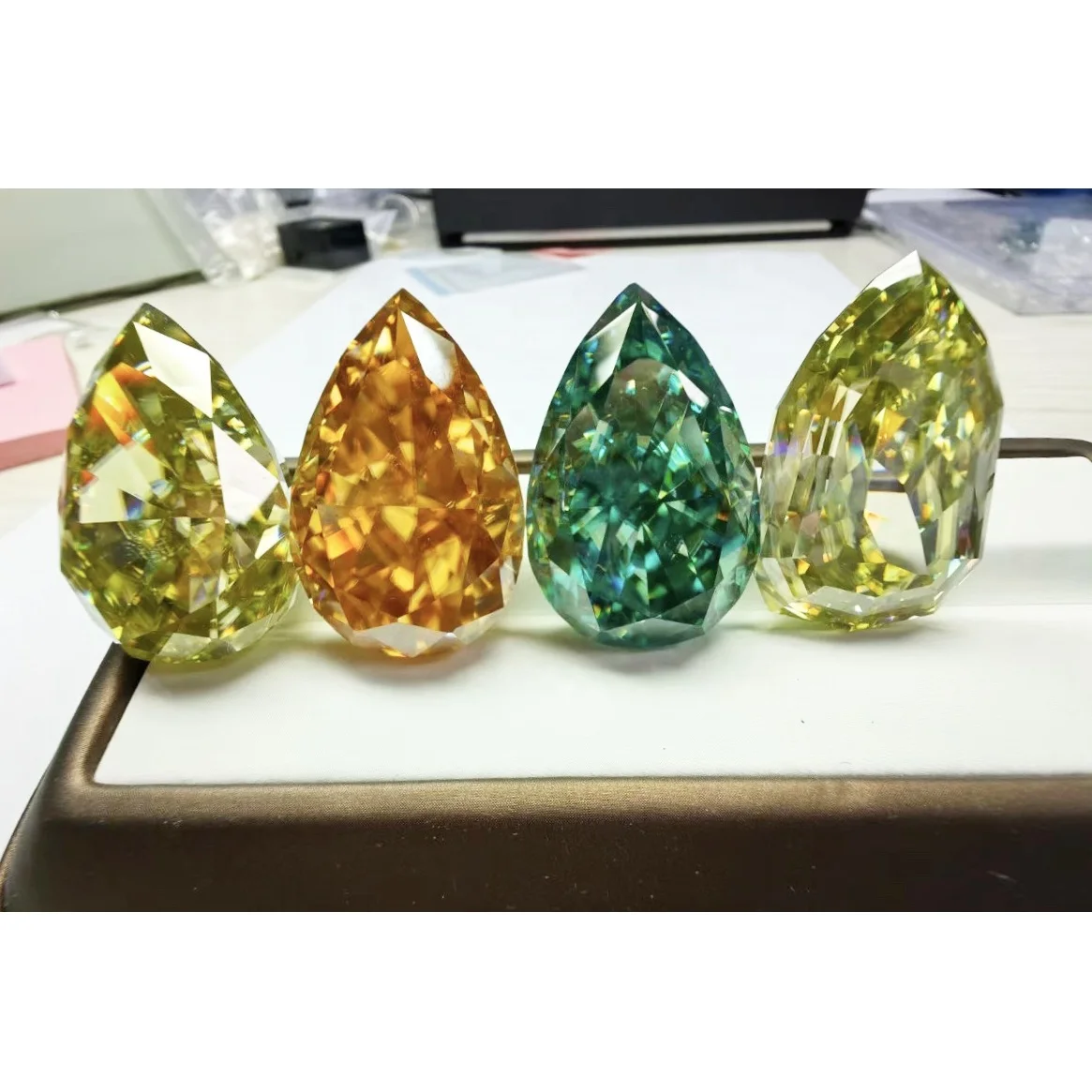 Direct sales fancy aquamarine colored pear shape VVS1 moissanite diamond