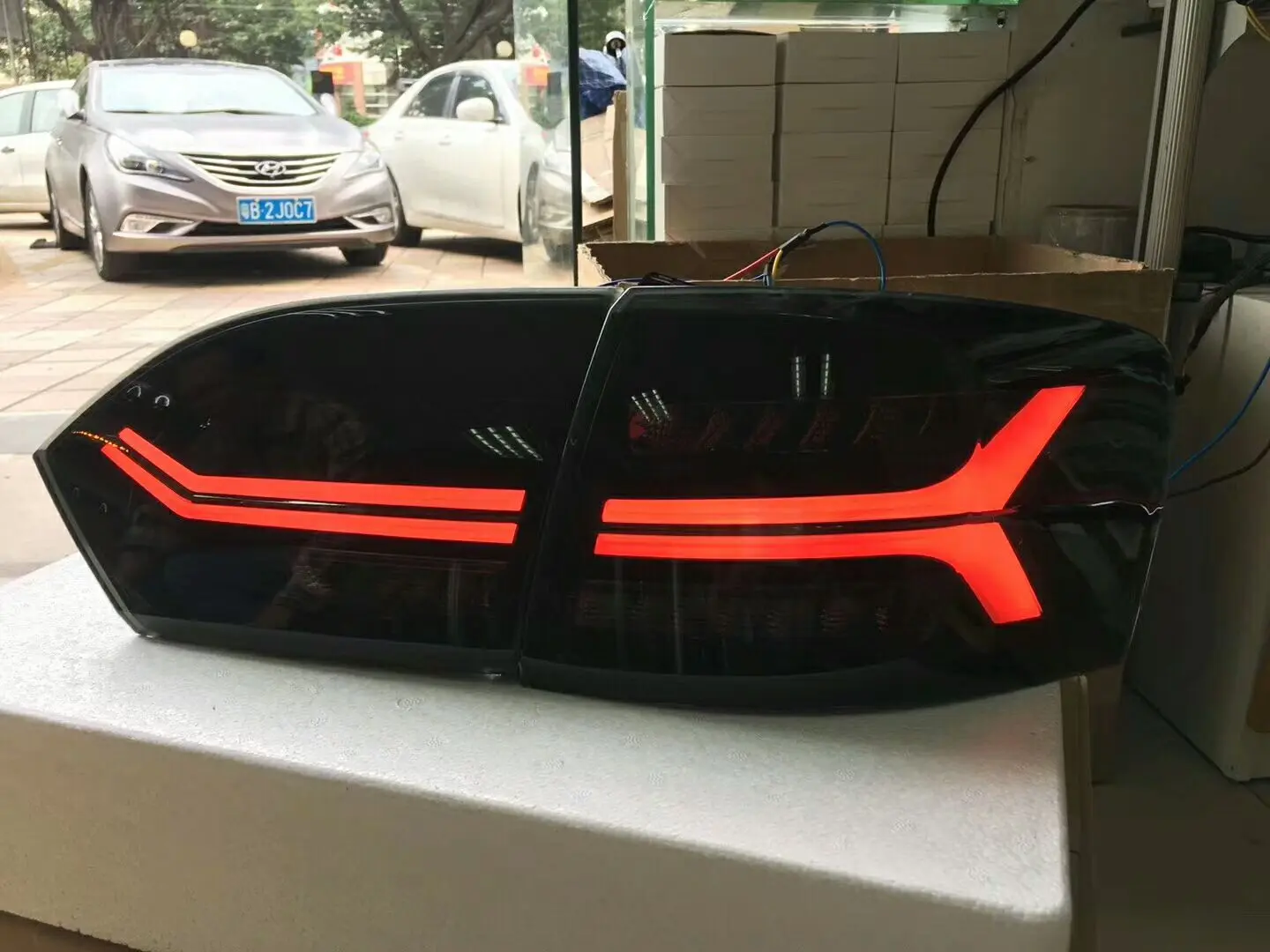 VLAND manufacturer for Jetta Mk6 taillight for 2011-2014 for JETTA LED tail lamp with moving turn signal wholesale price