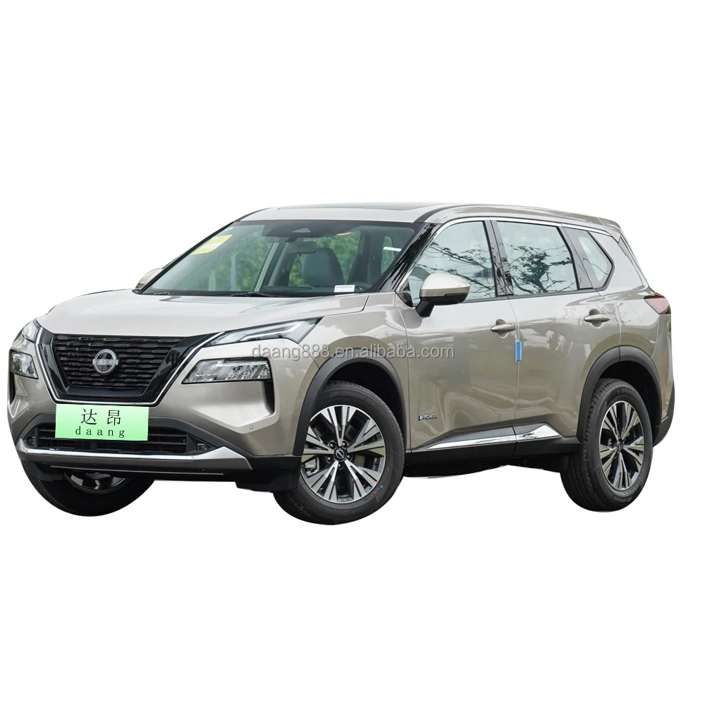 Luxury new car Nissan X-TRAIL 2.0L Naturally aspirated 7-speed CVT vehicle 2WD compact SUV with panoramic sunroof and 360° image