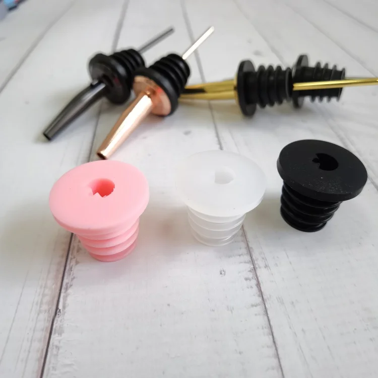 Factory wholesale bar tools Stainless Steel Speed Wine Bottle Pourer Olive Oil and Vinegar Tapered Stopper Spout