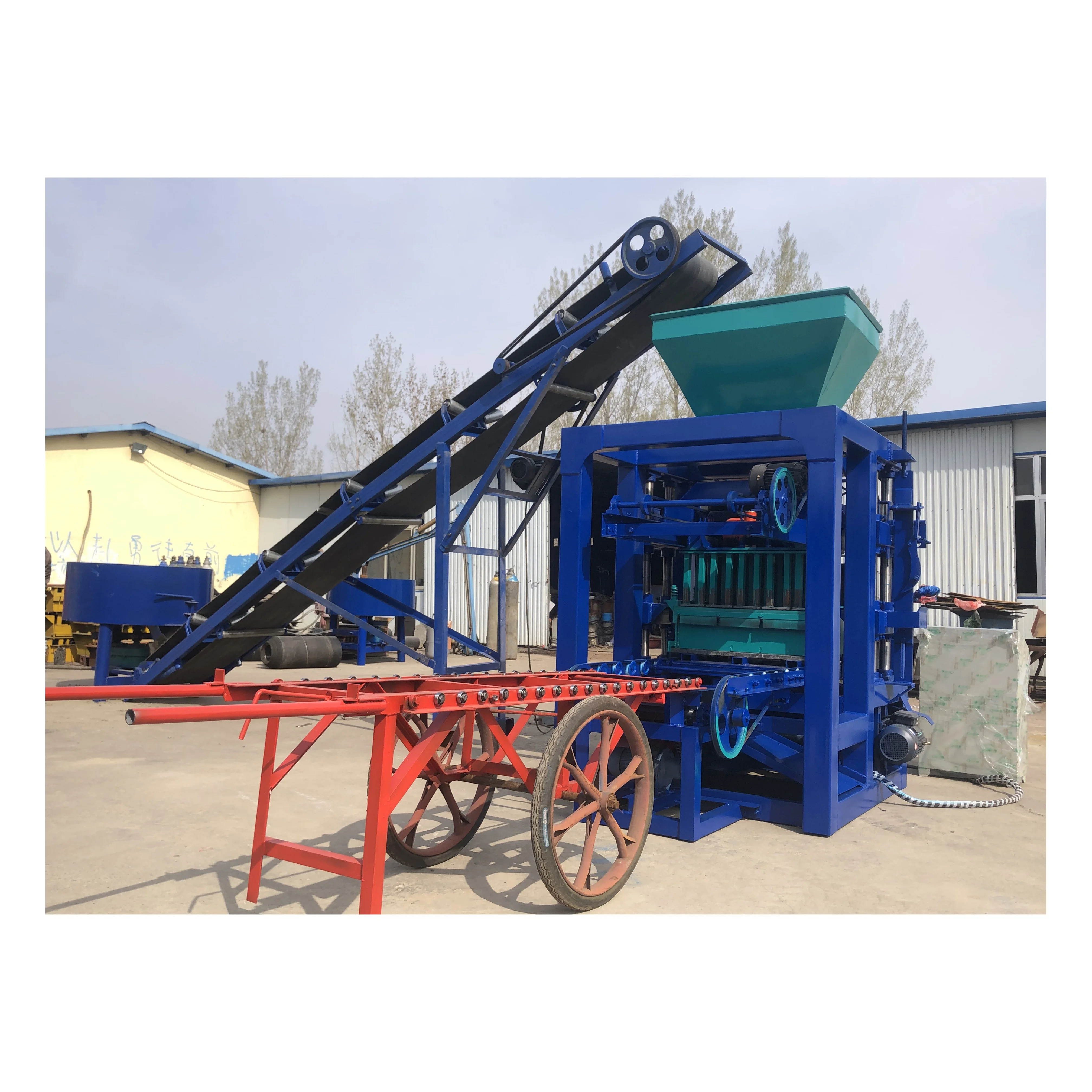 Самая продаваемая машина для изготовления кирпичей QT4-24 полуавтоматическая блоков по низкой цене