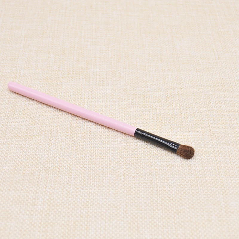 
Single horse hair pink silver black wood handle nose shadow eyebrow brush makeup high lip gloss repair blush makeup brush 