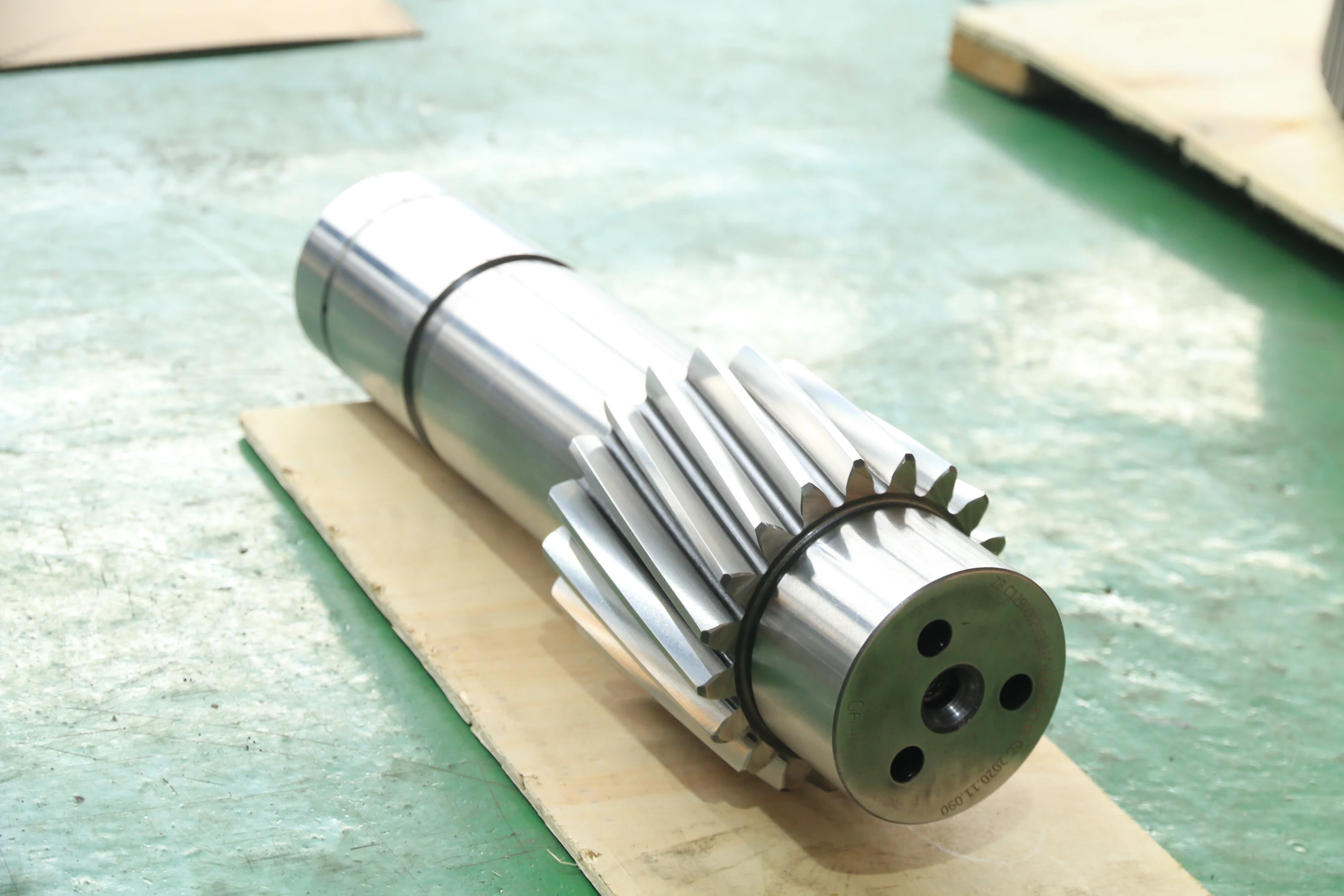 
Grinding helical gear and shaft for agricultural machinery 