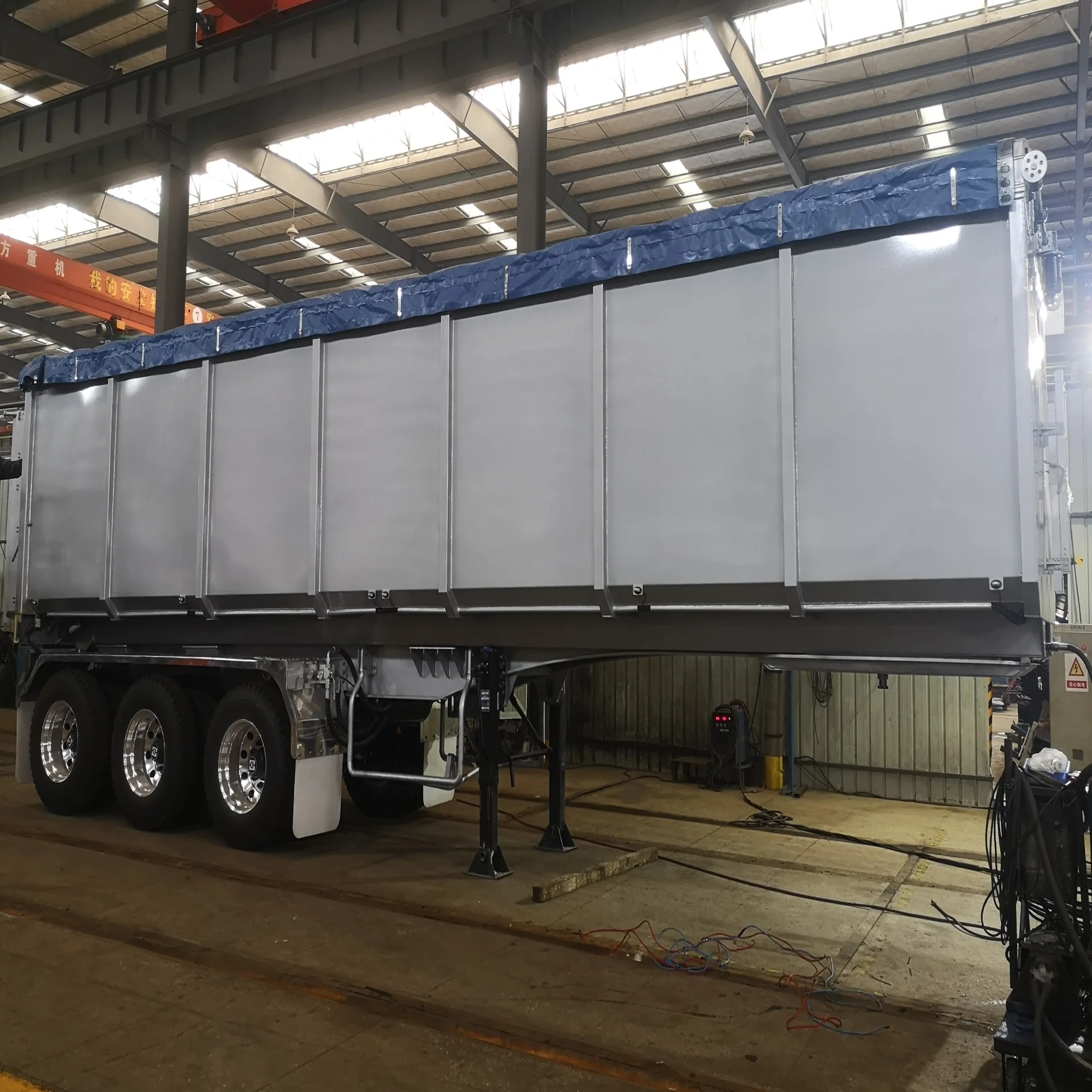BERKLEY Hydraulic Lift Dumper Trailer End Grain Tipping Truck Trailer Rear Dump Tipper Semi Trailer With Electric roll over tarp