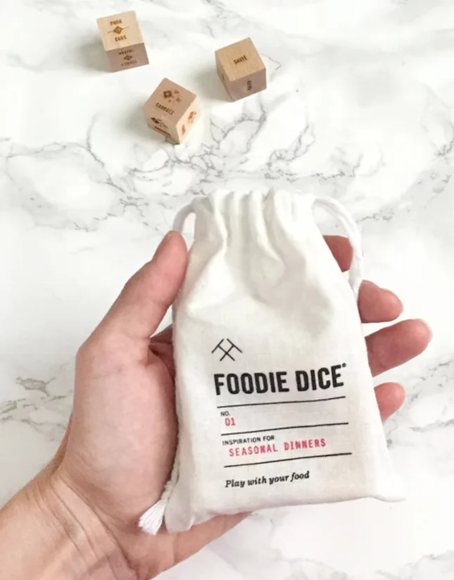 Игральные кости Foodie для сезонных ужинов сумочка с гравировкой игральных костей приготовления еды подарок нее папы свидания вечеринки