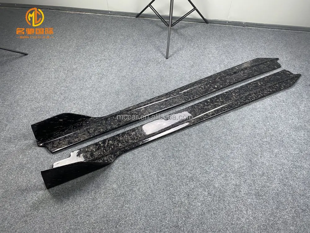 For Lamborghini Huracan LP580 LP610 Side skirts Forged carbon fibre V style car Side skirts kit