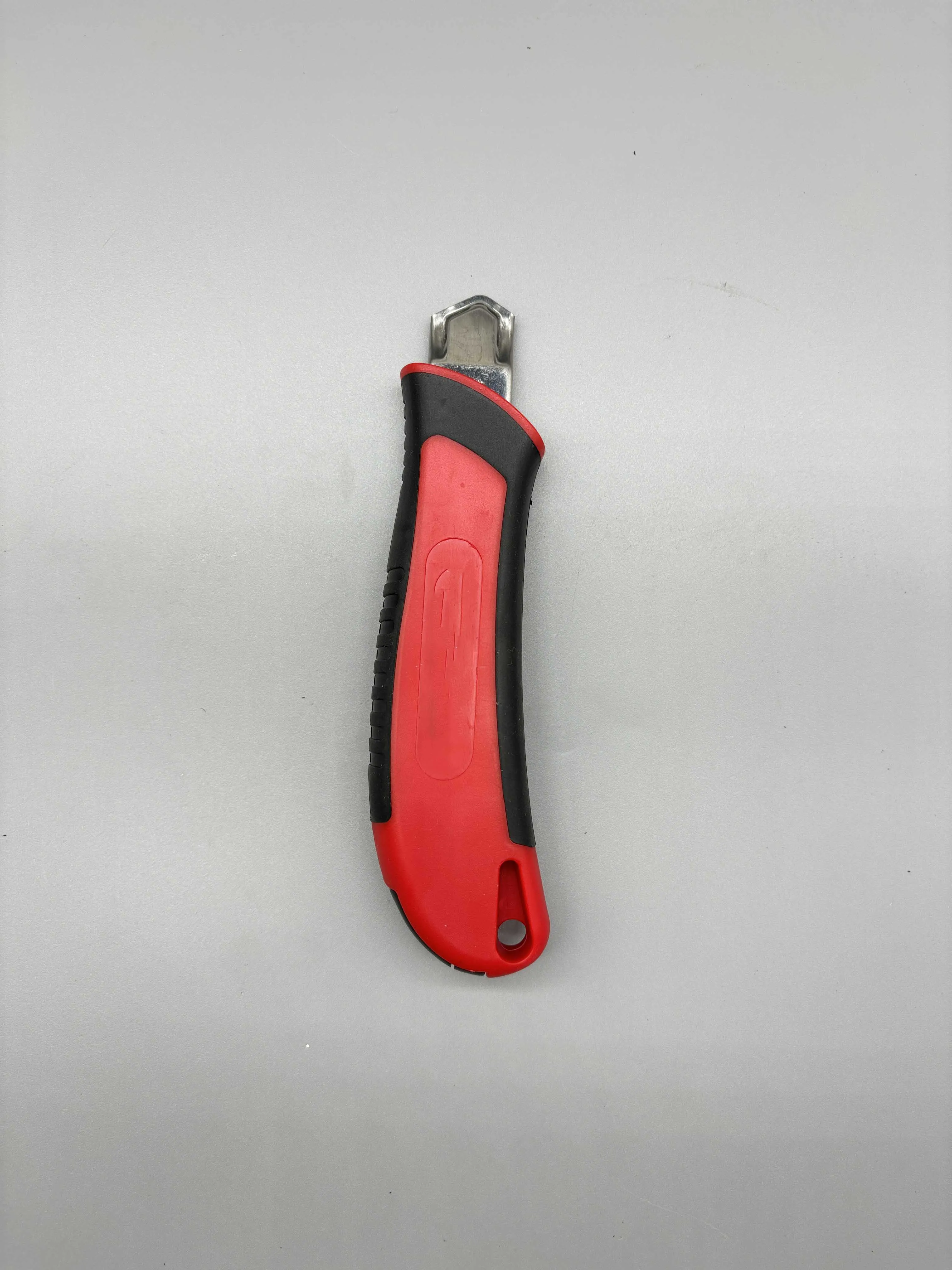 Custom Logo Color Rubber Red Utility Knife Box Cutter ABS Handle Steel Retractable Art Knife