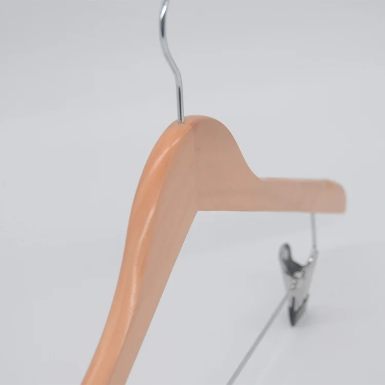 
China manufacturer customized luxury large natural solid hotel wood wooden coat hangers 